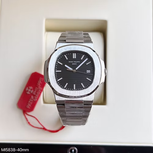 PATEK PHILIPPE NAUTILUS PRETO 40MM 1