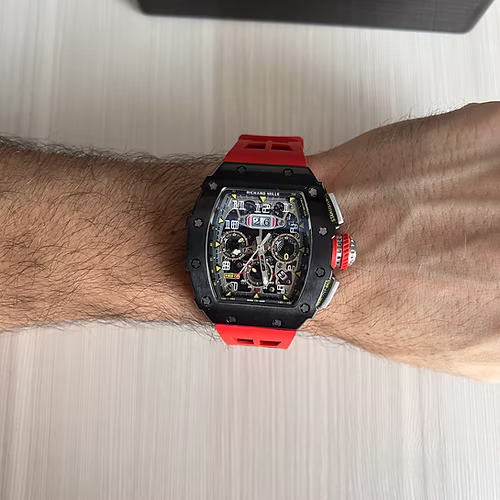 RICHARD MILLE PRETO VERMELHO 47MM 2