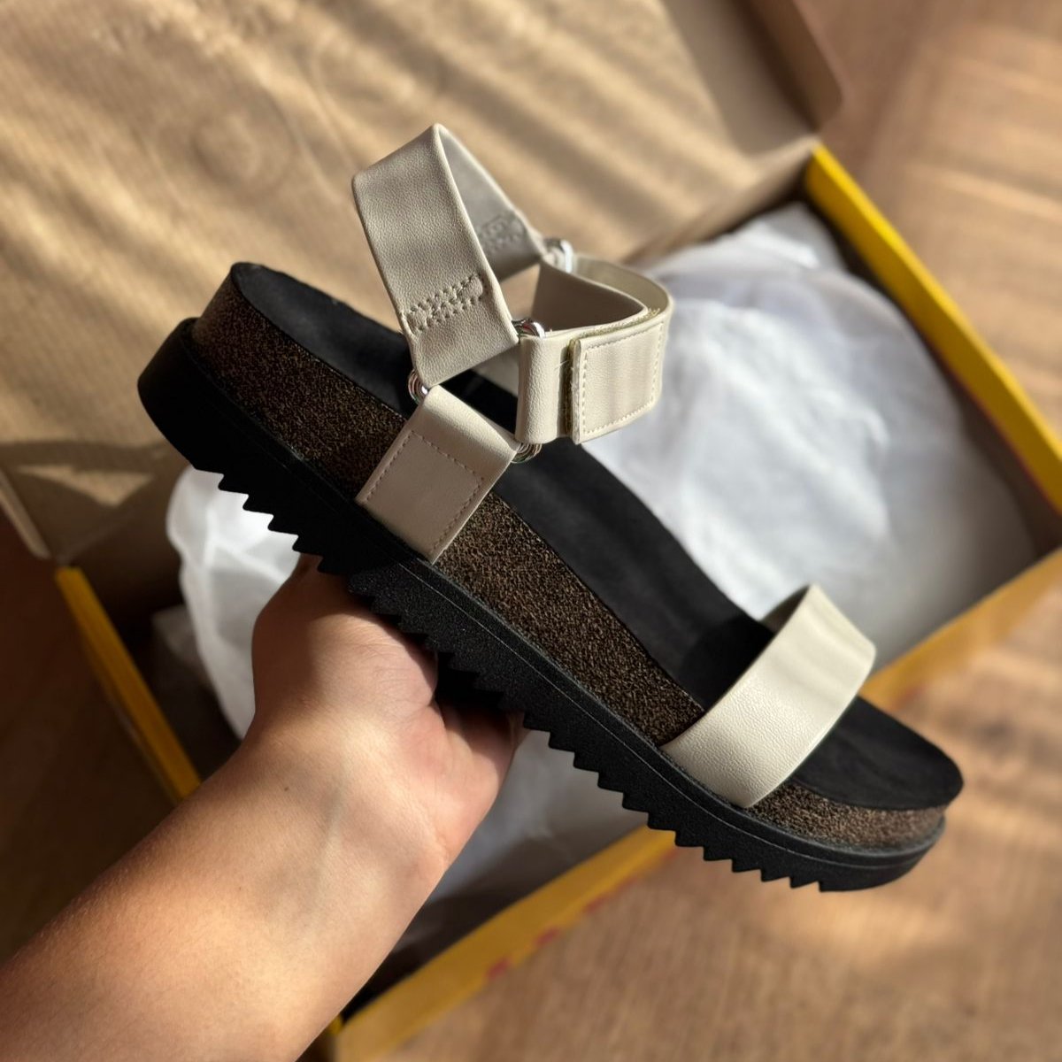 Sandália Papete Moleca 5500.101 1