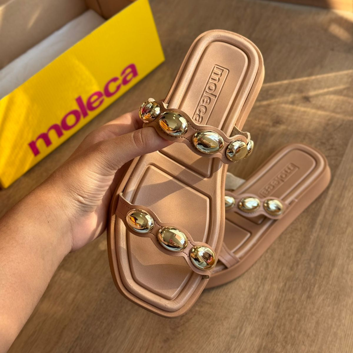 Sandália Moleca Detalhe de Pedrarias 5506.105 5