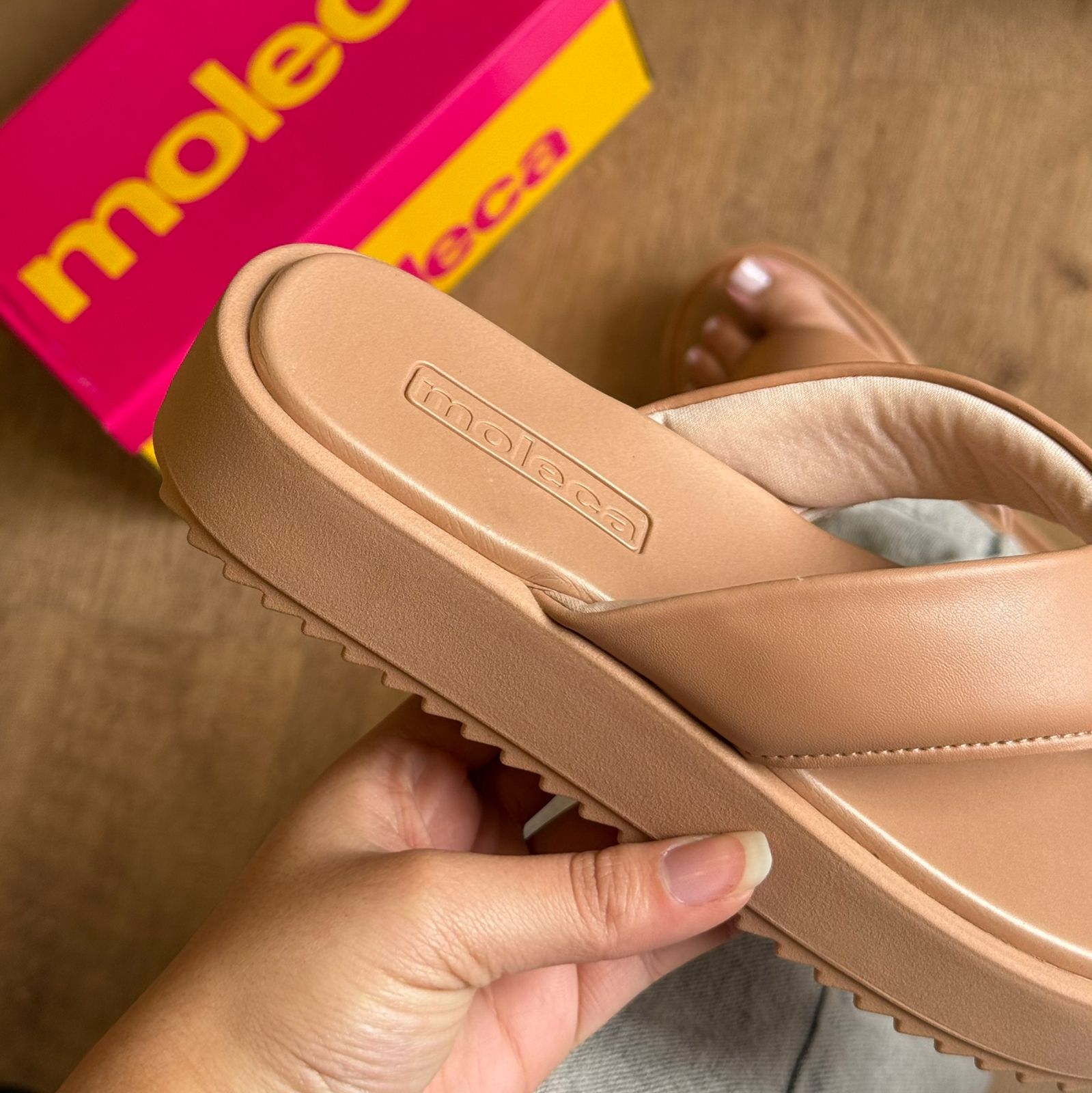 Chinelo de Dedo Moleca FlatForm 5489.100 2