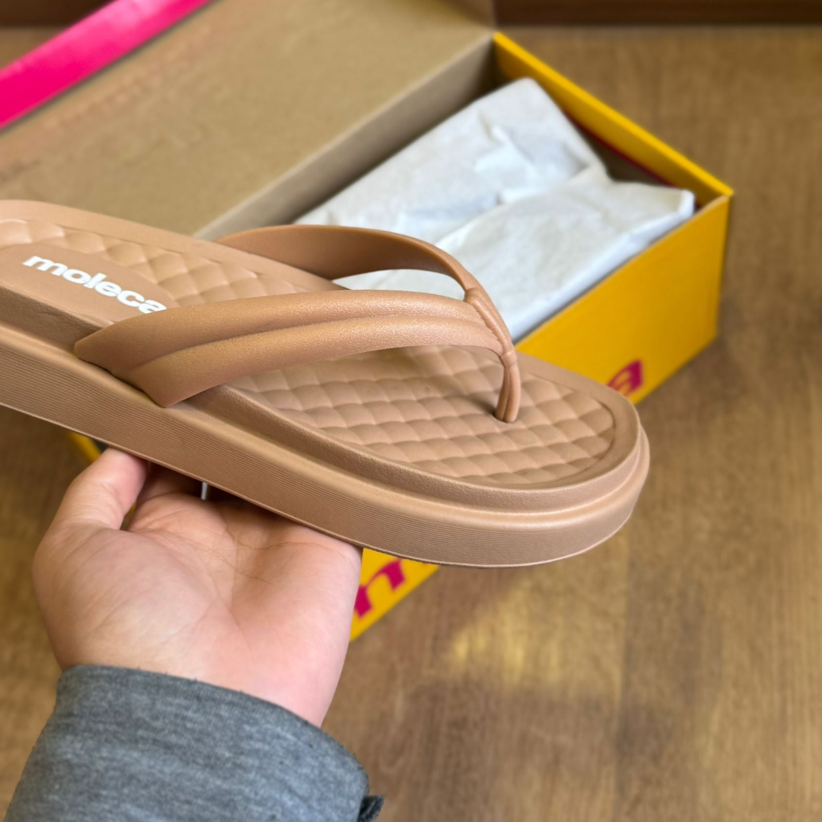 Chinelo de Dedo Moleca 5554.100 4