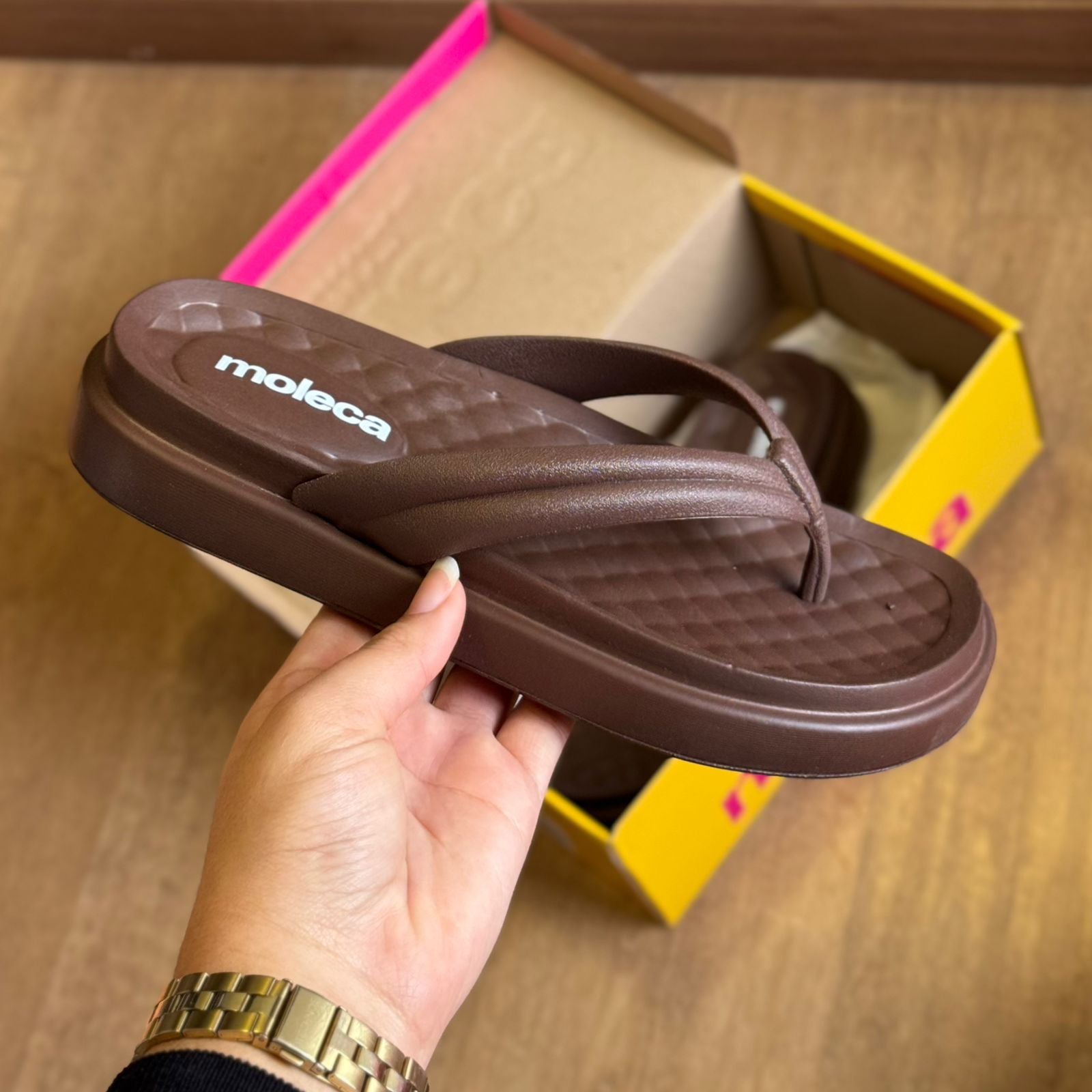 Chinelo de Dedo Moleca 5554.100 5