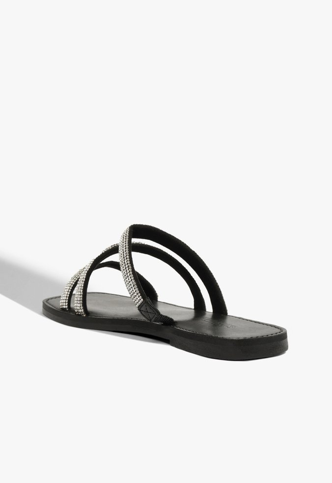 Sandália Rasteira Brilho Schutz Logo Preta e Prateada 4