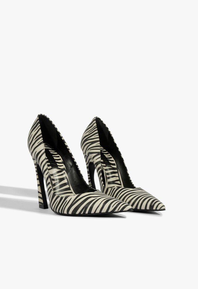 Scarpin Lexi Couro Zebra Preto 2